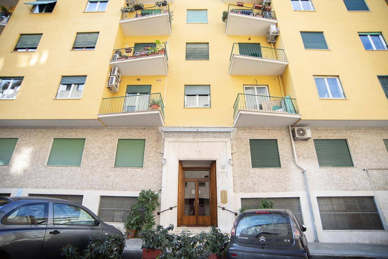 Cosy 5 Minutes From St Peter Roma