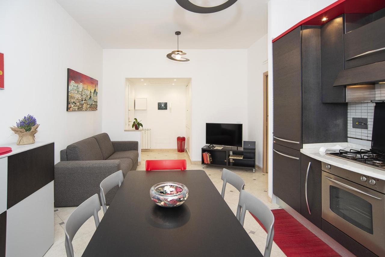 Cosy 5 Minutes From St Peter Apartamento Roma